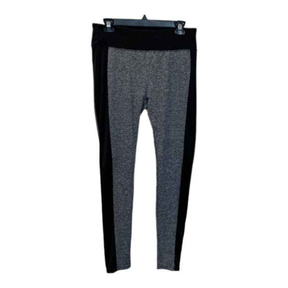 Women's Love & Charm Gray/Black Leggings Size Med/Large GUC #0246